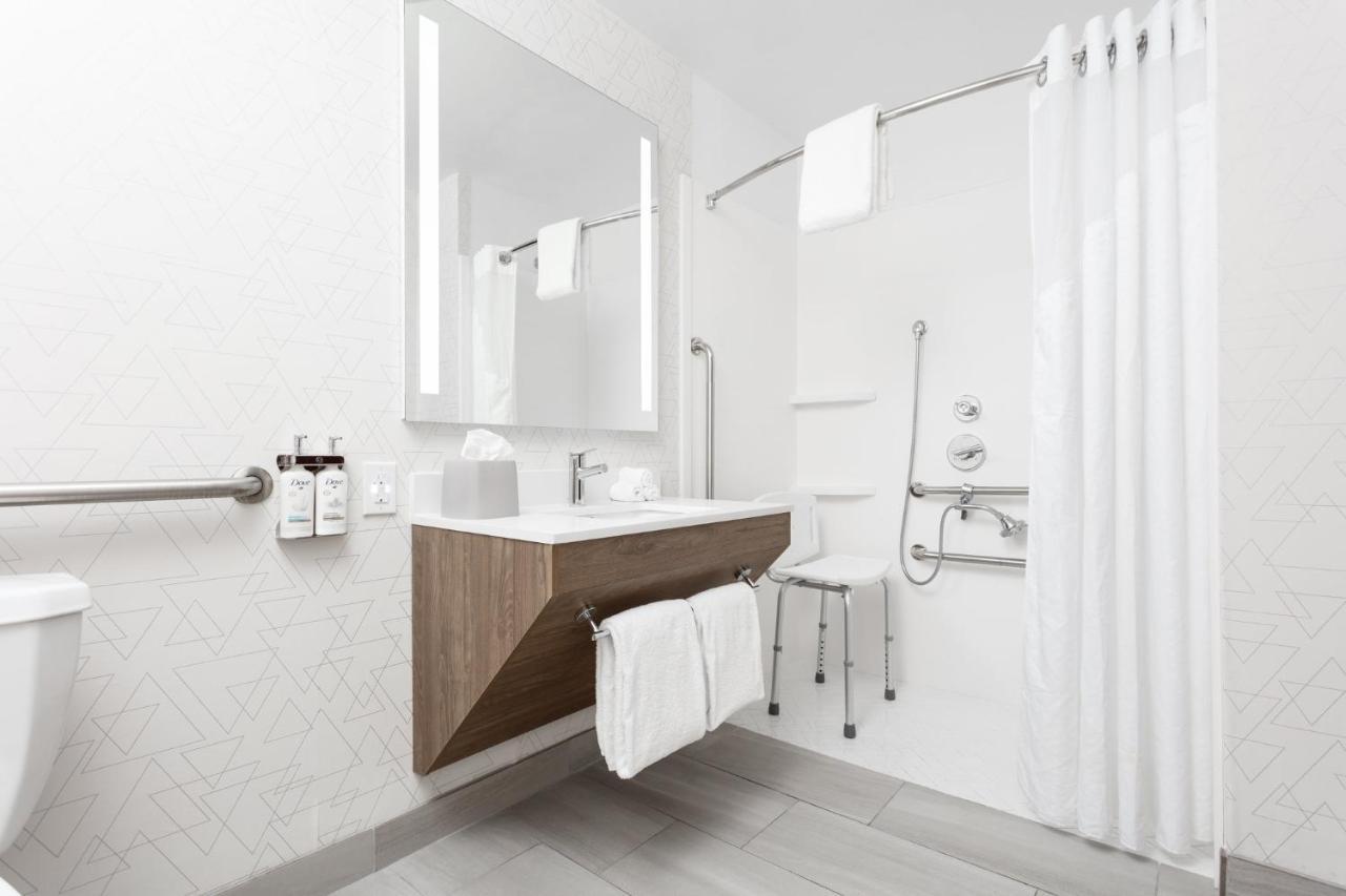 Express & By Ihg Station touristique