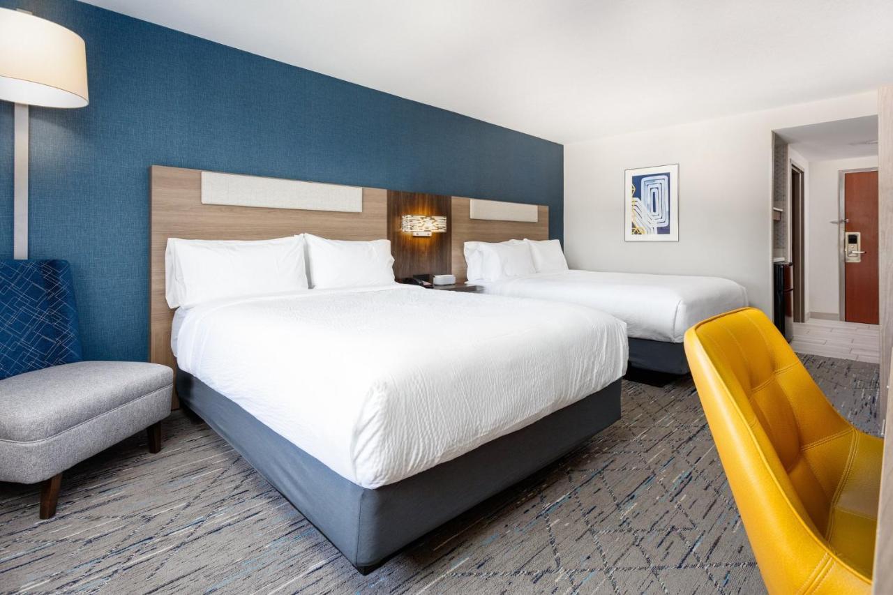 Holiday Express&By Ihg Williamsburg