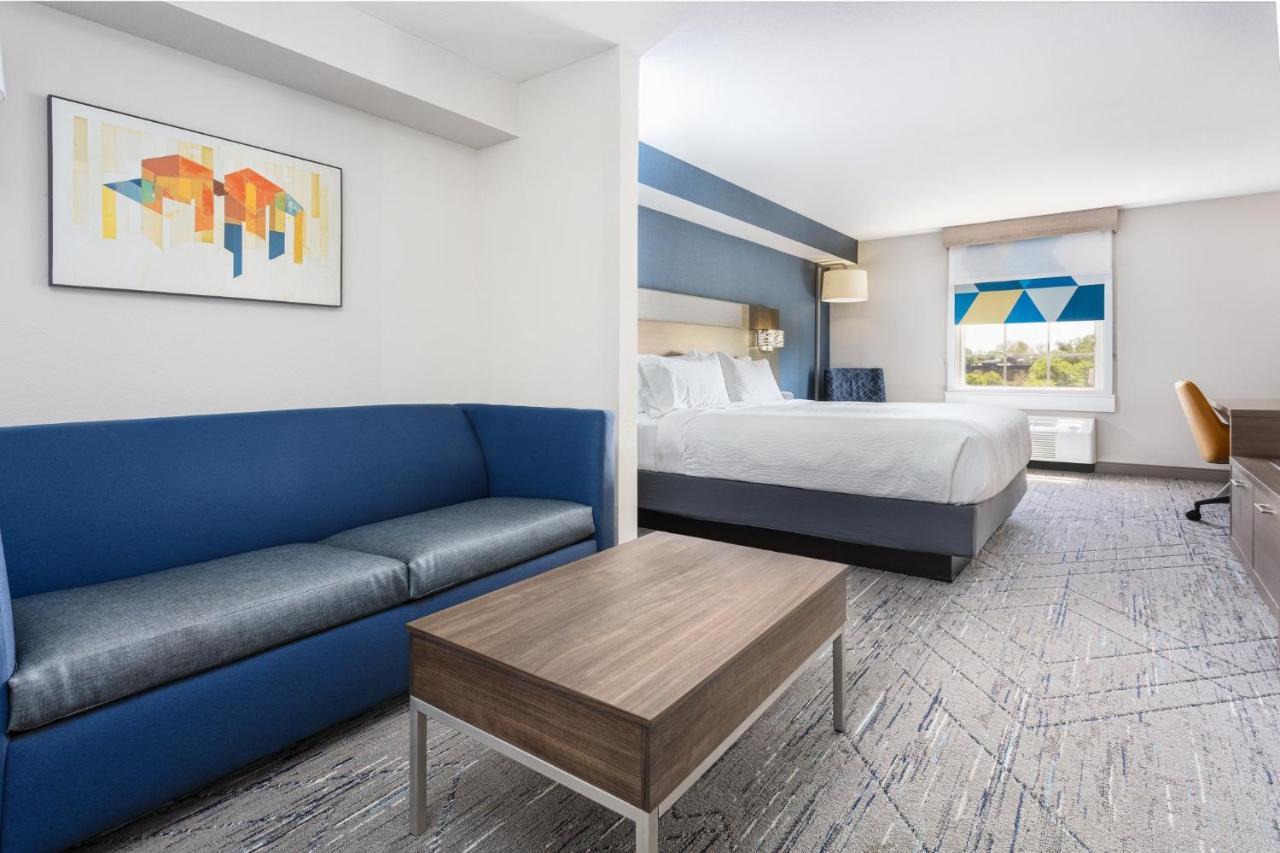Resort Express & By Ihg