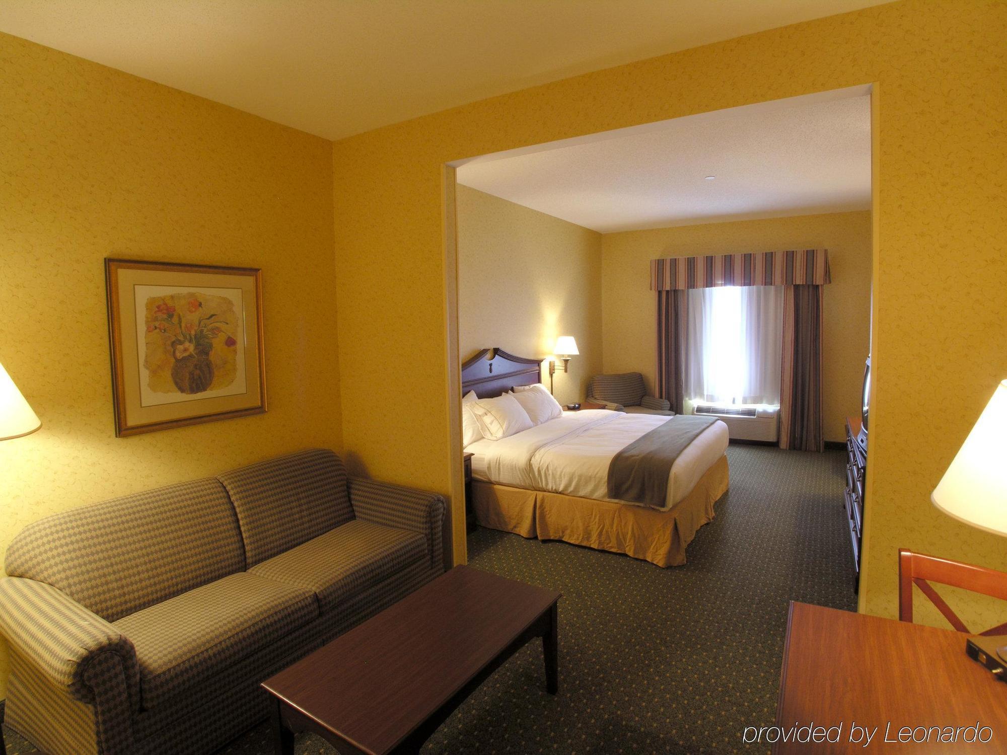 Express & By Ihg 2* Williamsburg