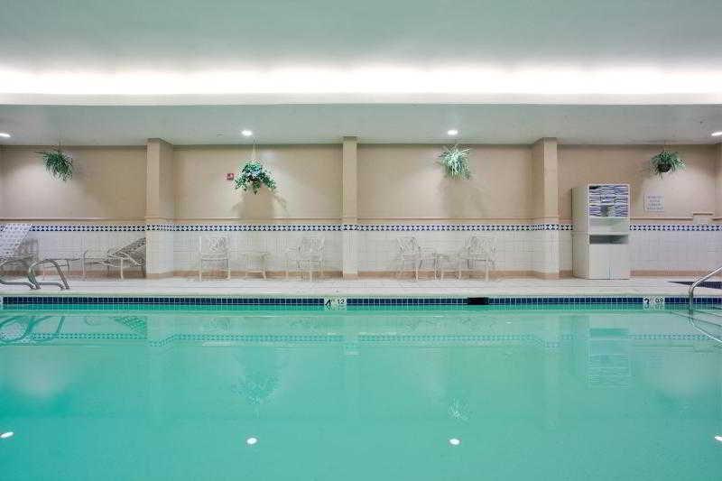 Resort Express & By Ihg 2*