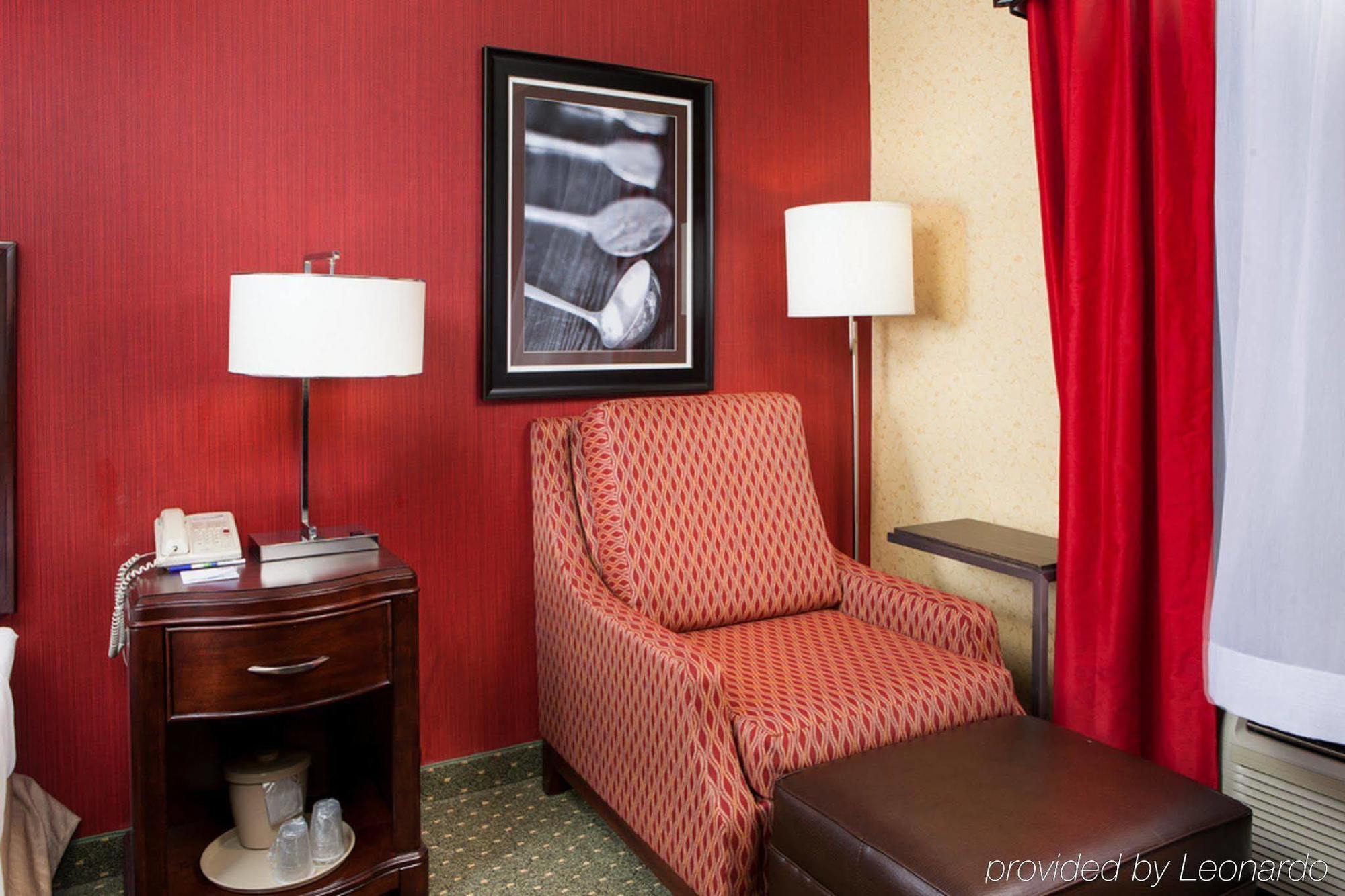 Express & By Ihg