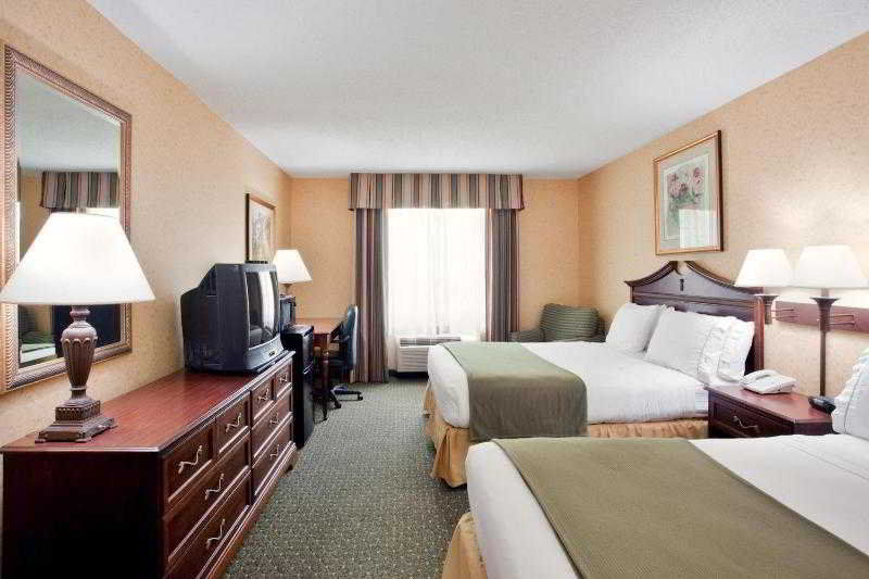 Express & By Ihg Resort 2*