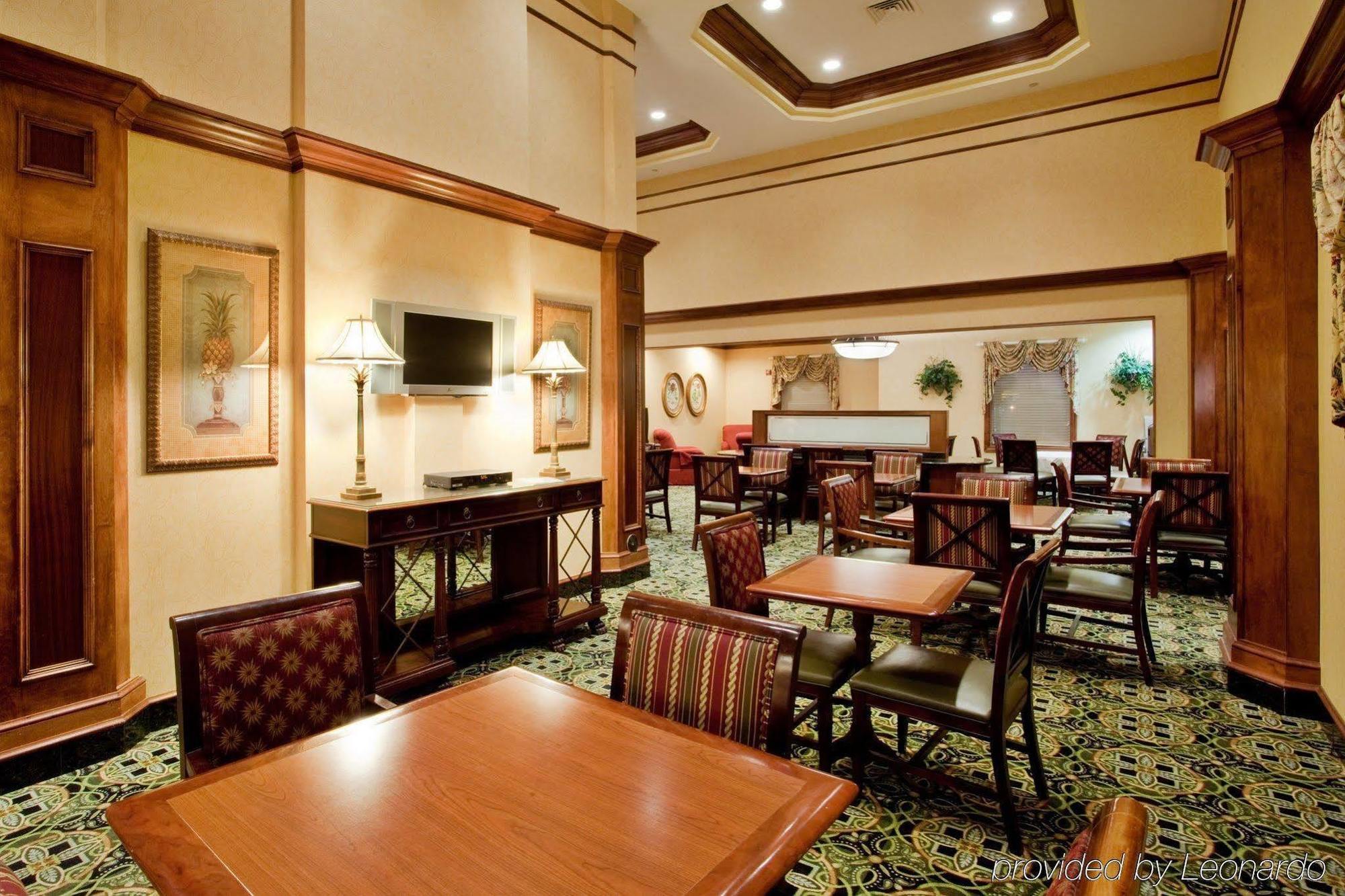 Express & By Ihg 2*
