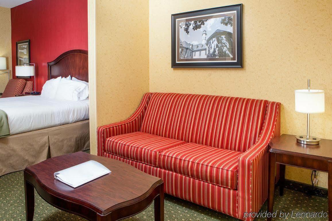 Resort Express & By Ihg 2*